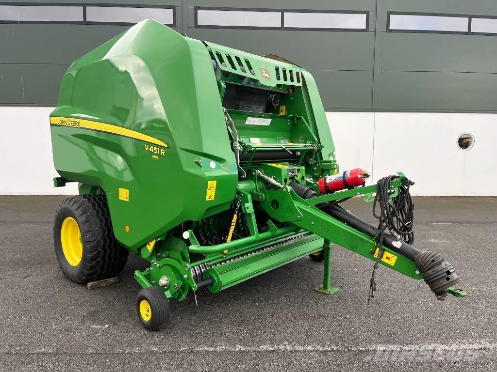 John Deere V 451R 圆捆打捆机