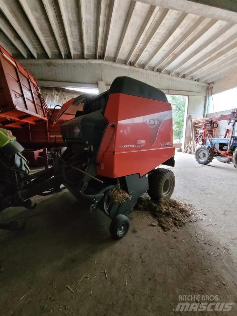 Kuhn VB 2160 圆捆打捆机