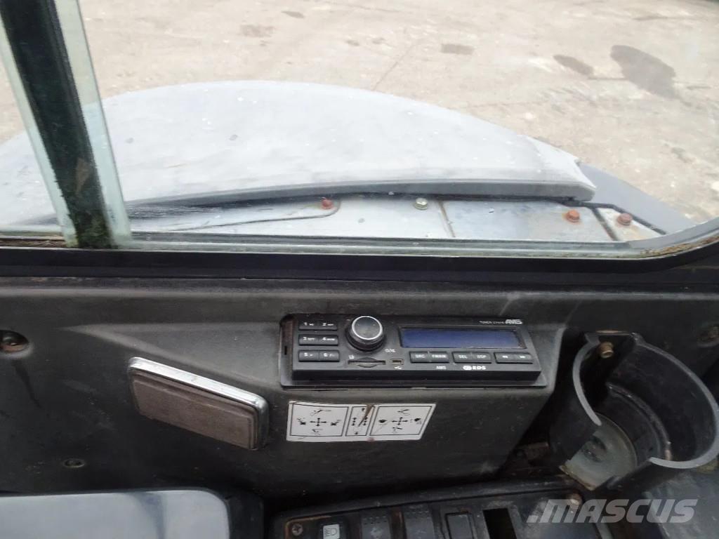 Airman AX50U 小型挖掘机