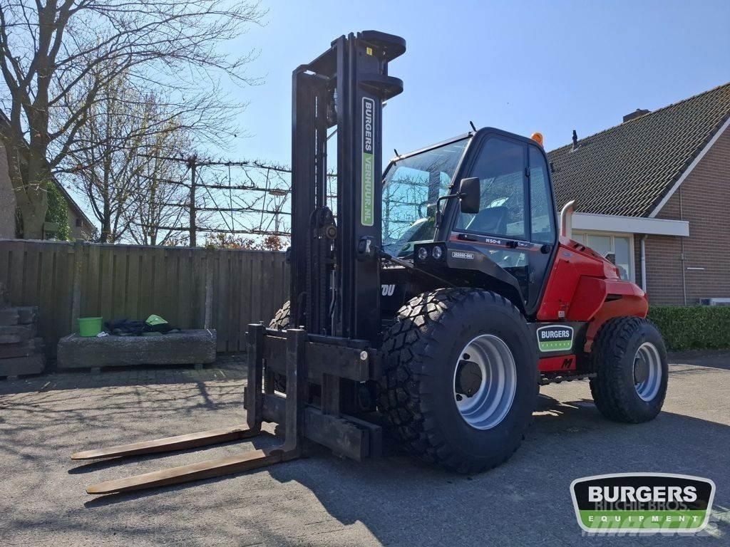 Manitou M50-4 越野叉车|叉装车