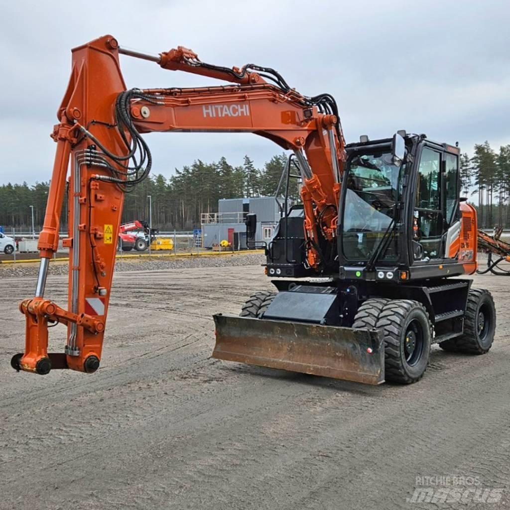 Hitachi ZX 135W 轮式挖掘机