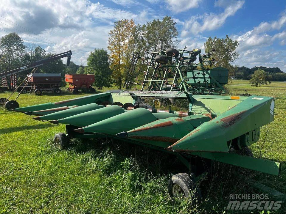 John Deere 643 联合收割机头