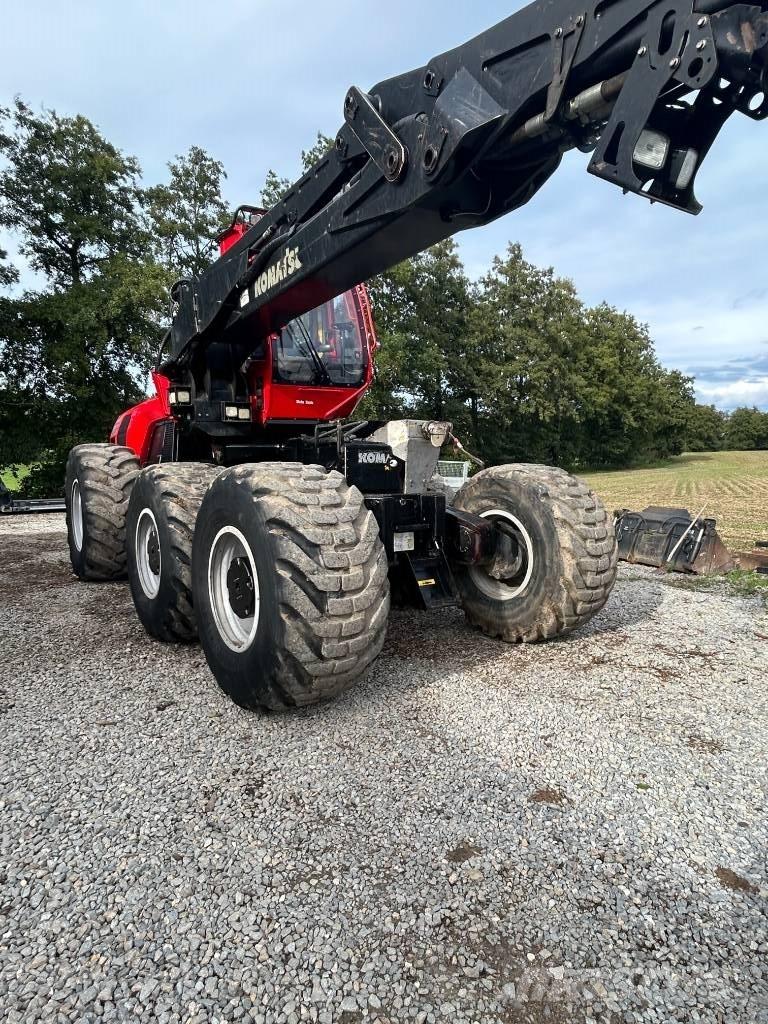 Komatsu 951 收割机