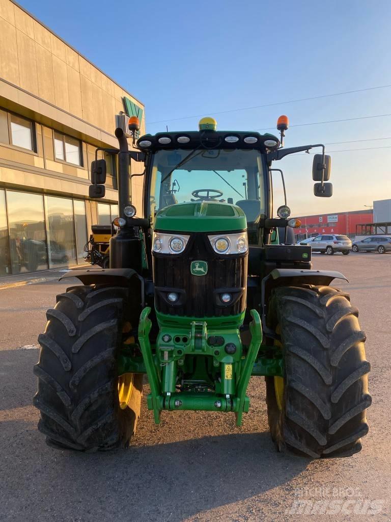 John Deere 6215 R 拖拉机/农用车