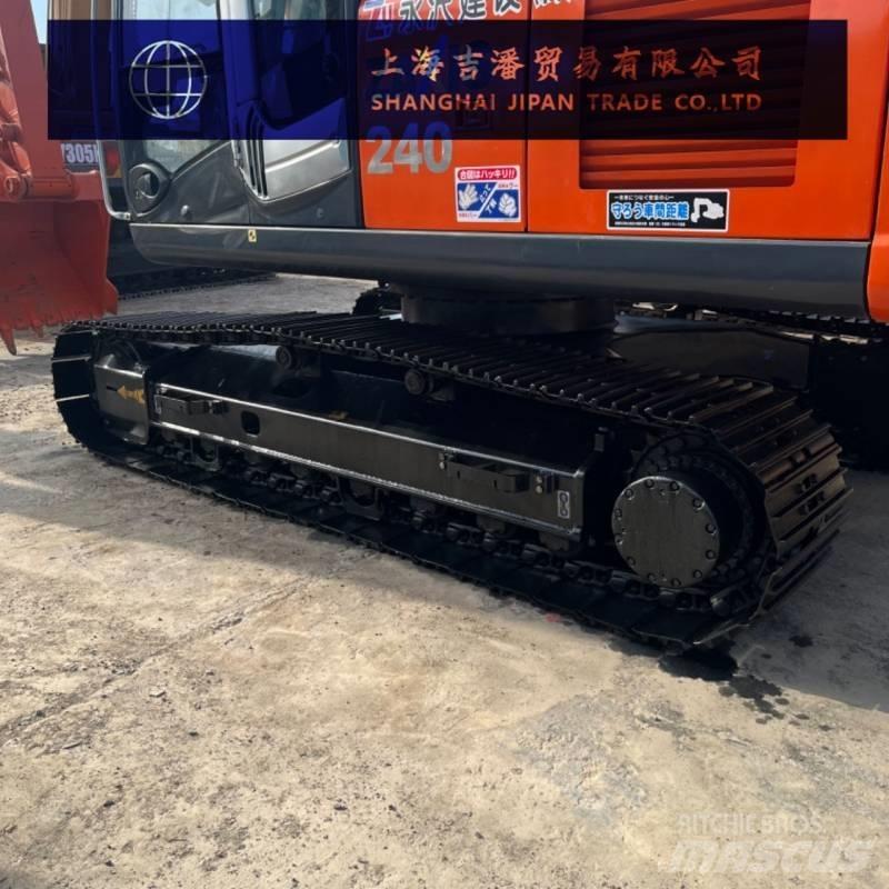 Hitachi ZX 240 履带挖掘机