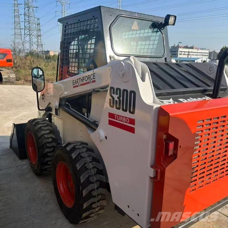 Bobcat S 300 滑移装载机