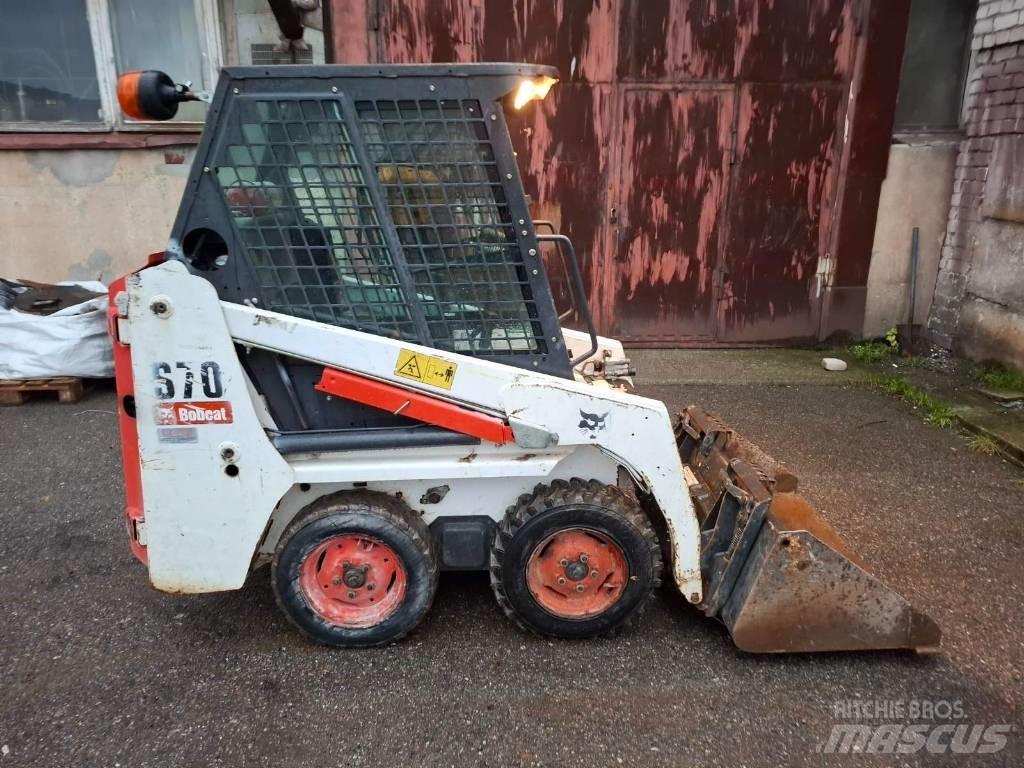 Bobcat S 70 滑移装载机