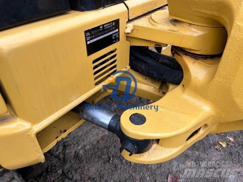 CAT 303.5 E 小型挖掘机