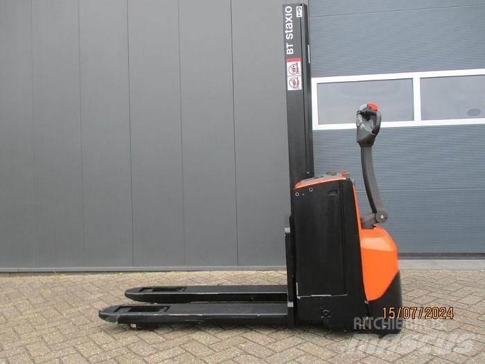 BT SWE 080L 手推堆垛车