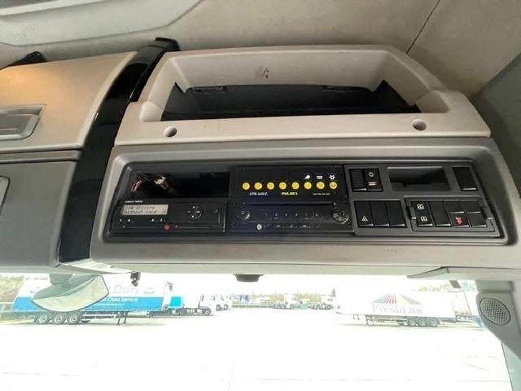 Renault T430 自卸式货车