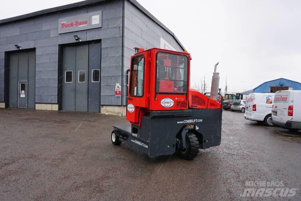 Combilift C4000 四轮前移式叉车