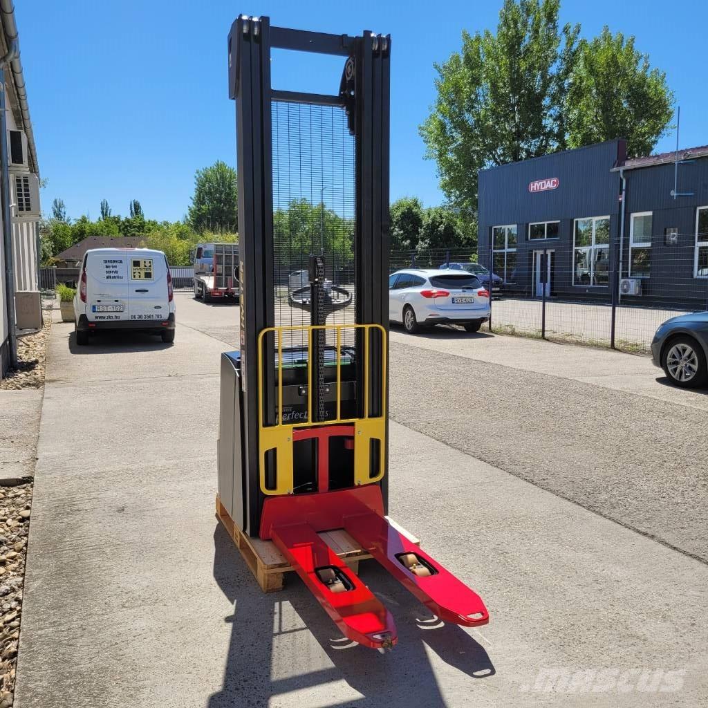 Hyster S 1.6 手推堆垛车