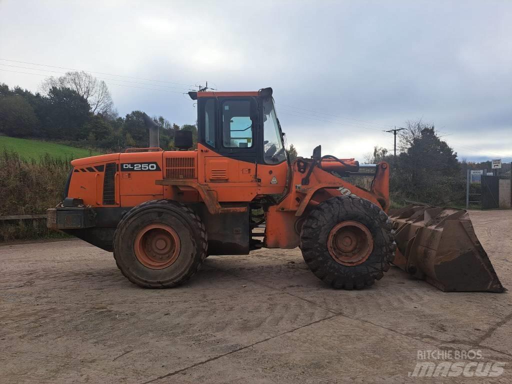 Doosan DL 250 轮式装载机