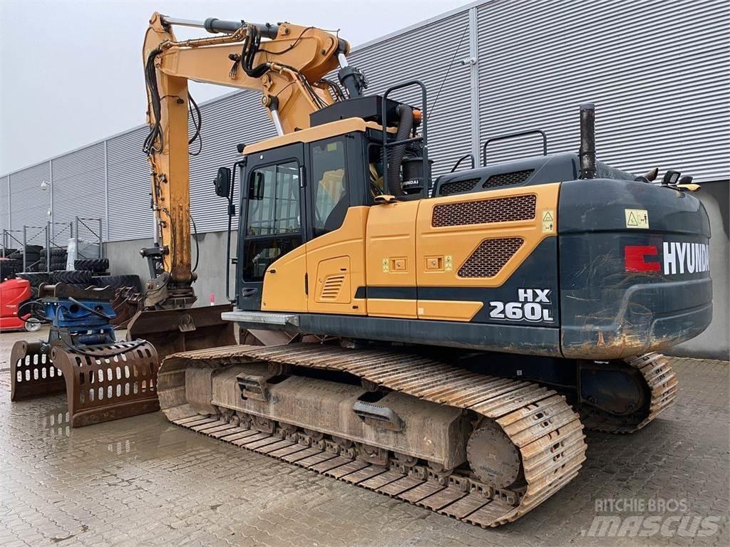 Hyundai HX260 履带挖掘机