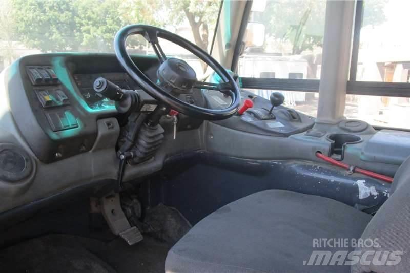 Bell B20D 油罐车