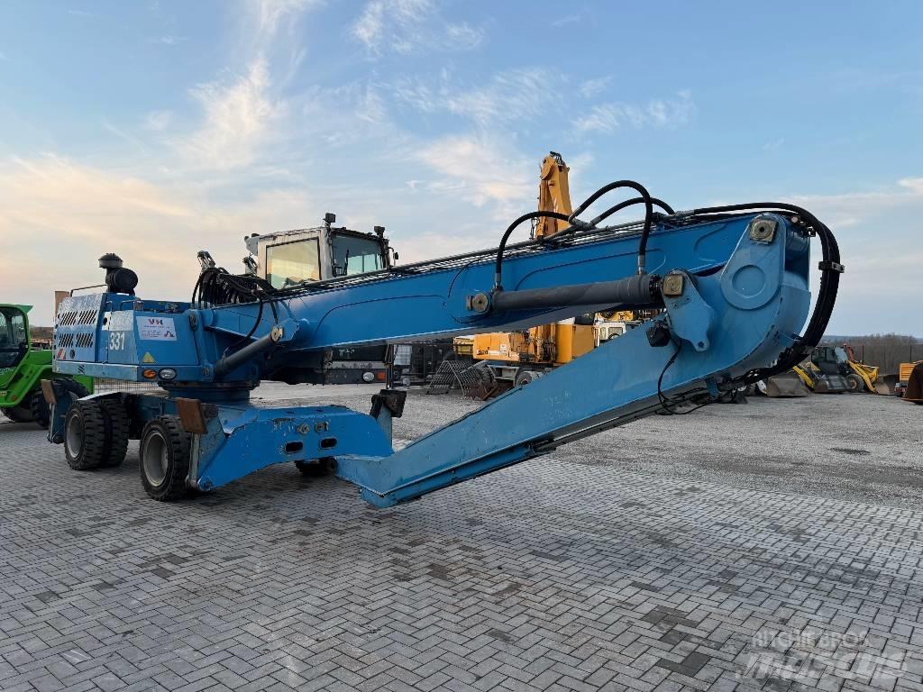 Fuchs MHL 331 工业挖掘机