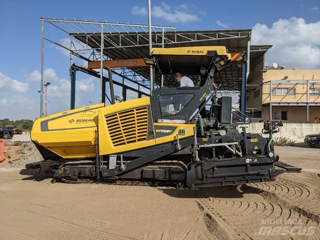 Bomag BF700C-2 沥青摊铺机