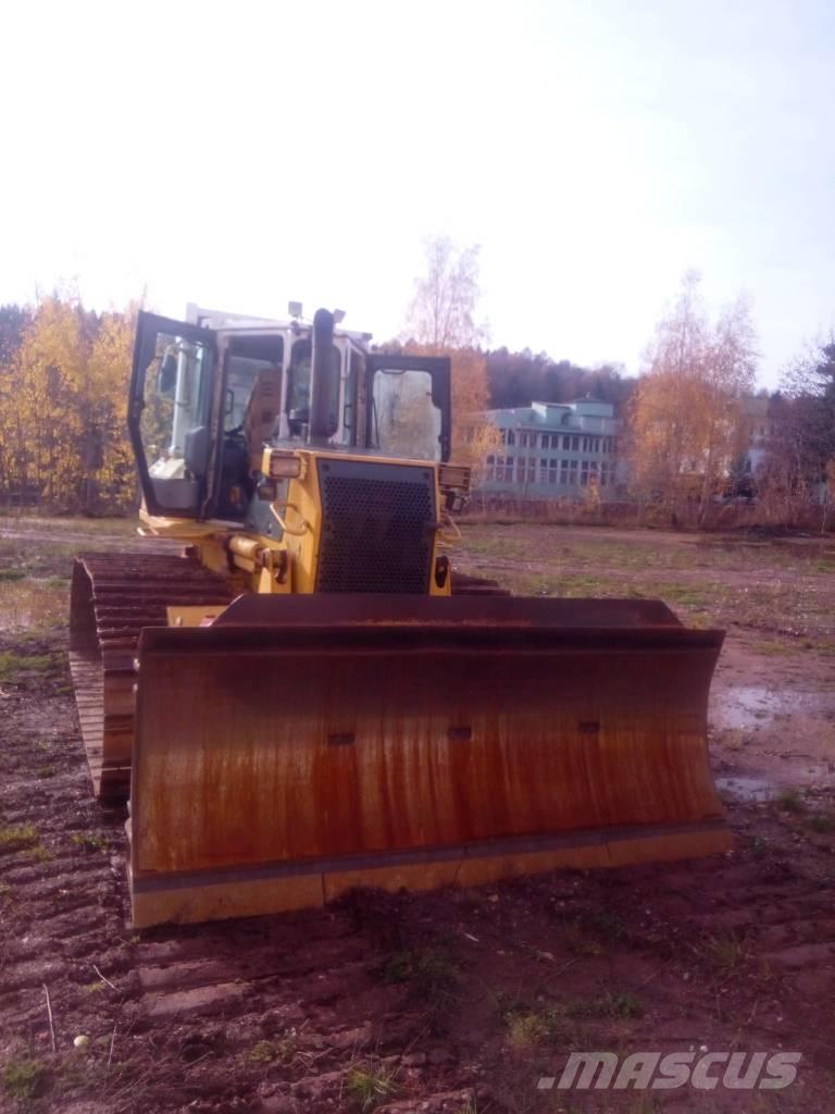 Komatsu D 61 PX-15 履带式推土机