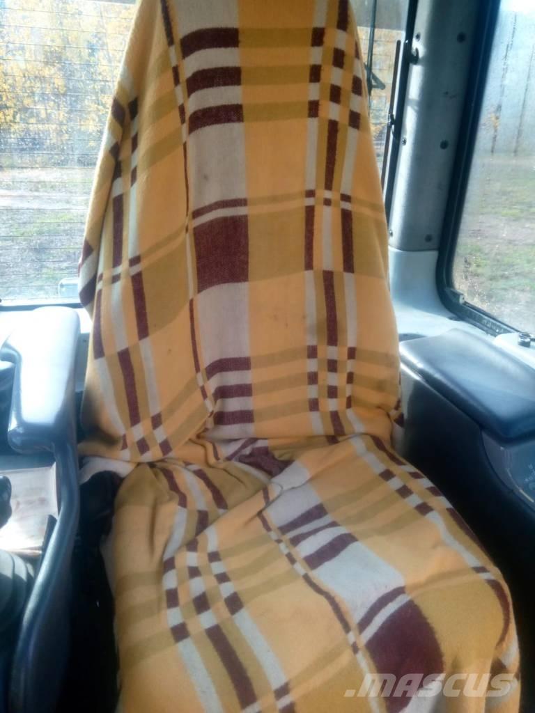 Komatsu D 61 PX-15 履带式推土机