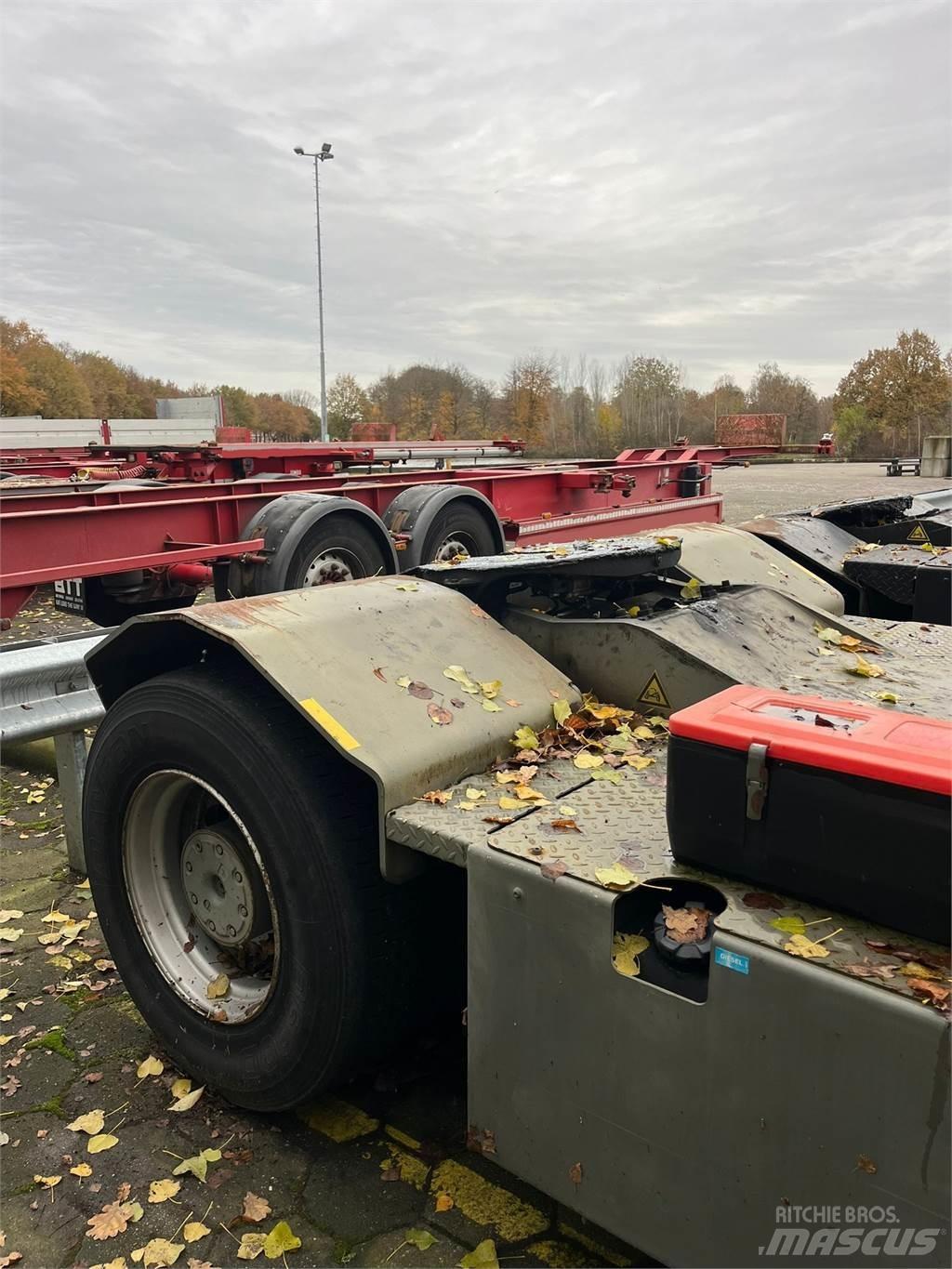 Terberg YT182 码头牵引车