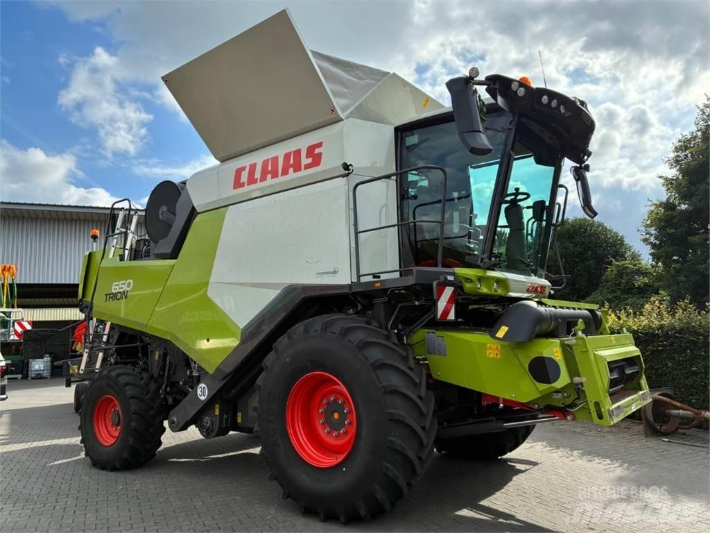 CLAAS Trion 650 联合收割机