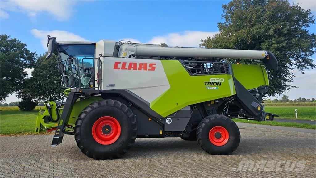 CLAAS Trion 650 联合收割机