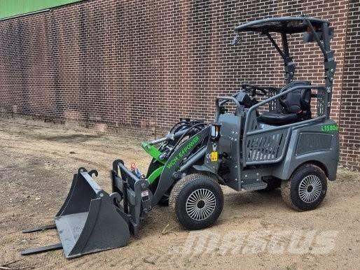 WCM L1580e 前装载和挖掘机