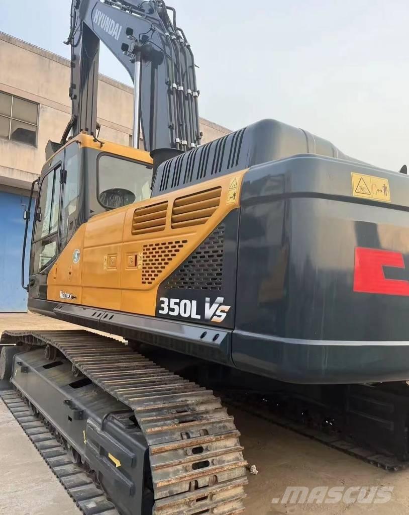 Hyundai 305LC 履带挖掘机