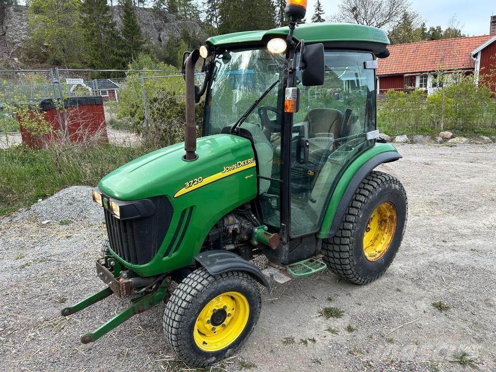John Deere 3720 拖拉机/农用车