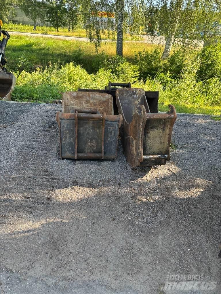 Yanmar SV 100 中型挖掘机