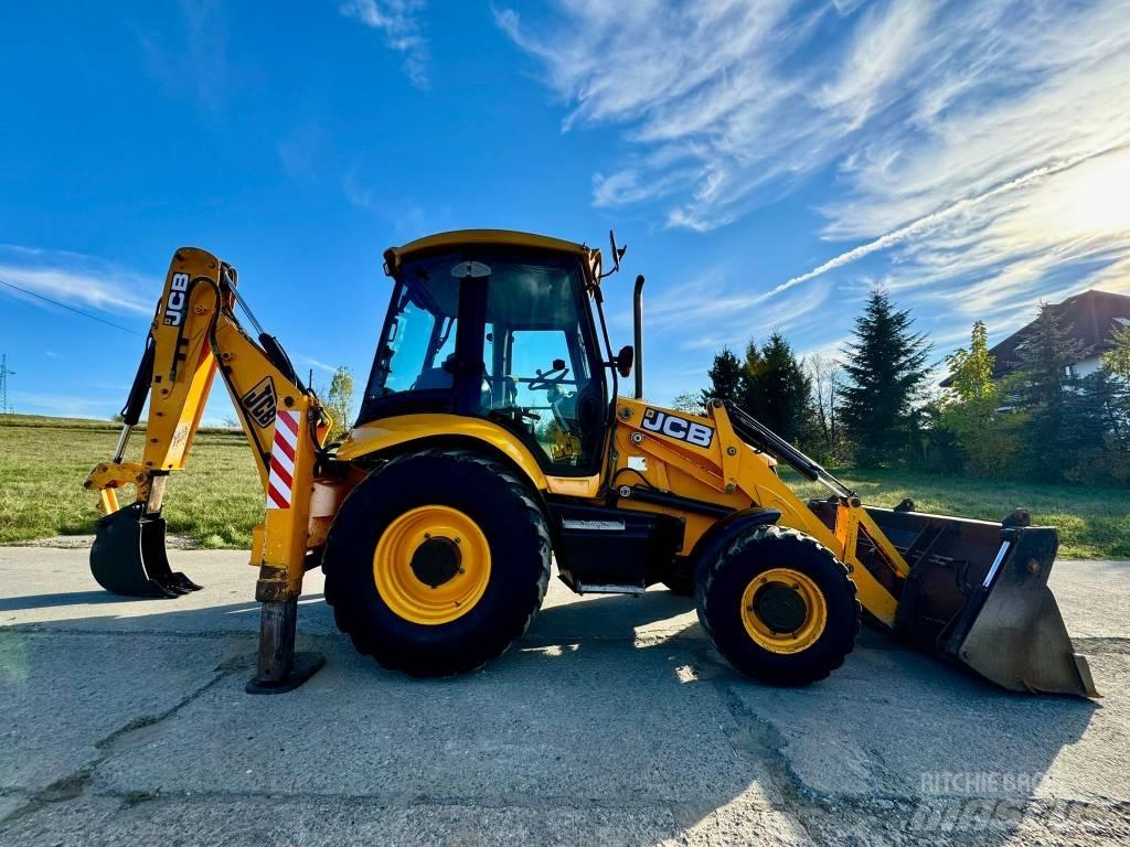 JCB 3CX 反铲装载机
