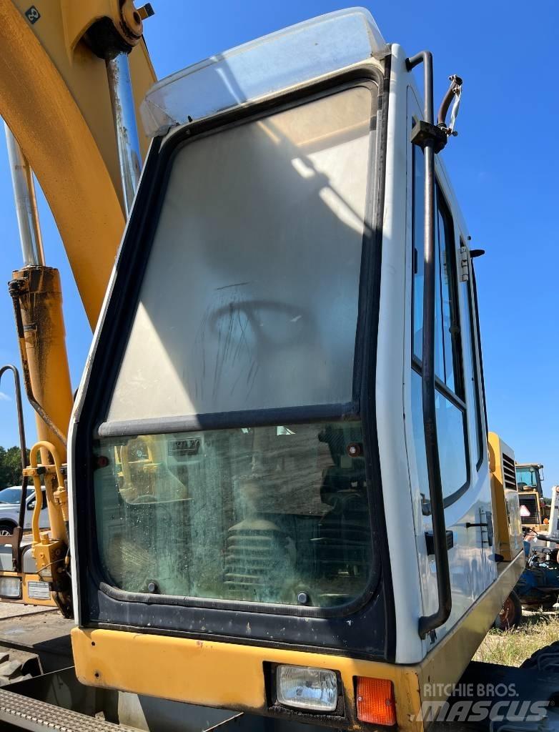 Liebherr A 904 轮式挖掘机