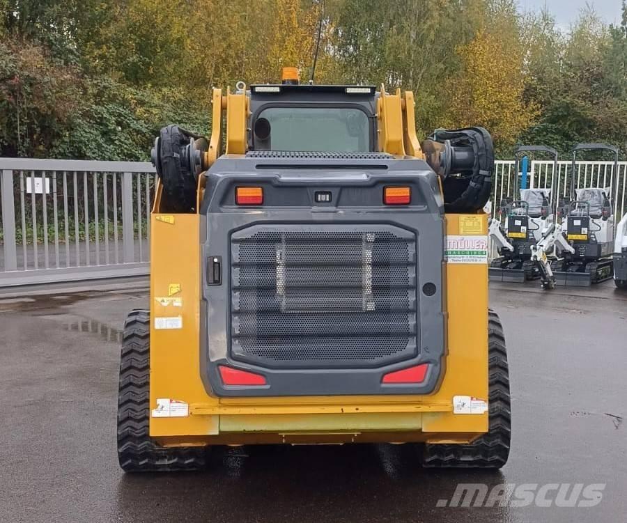 XCMG XC7-TV12 履带式装载机