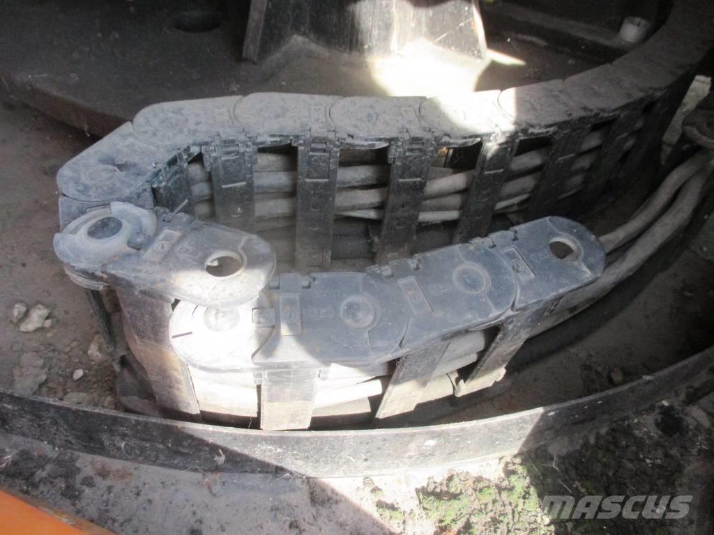 Manitou 100 VJR 客货电梯