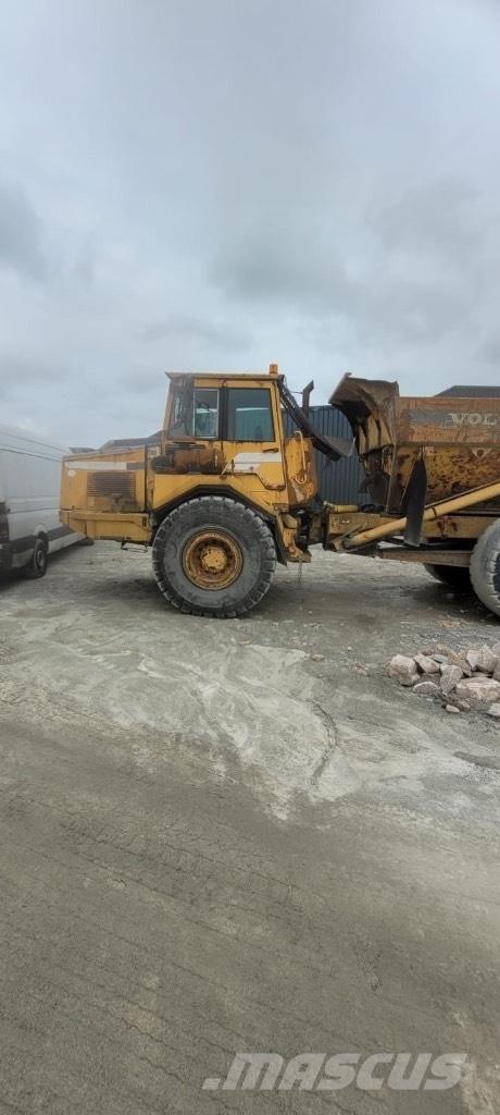 Volvo A 25 C 铰接式自卸车