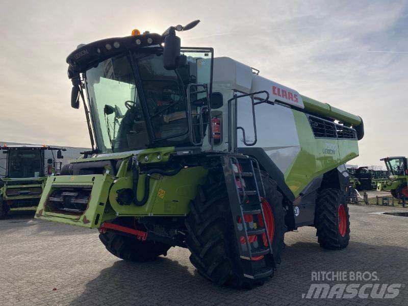 CLAAS LEXION 7500 联合收割机