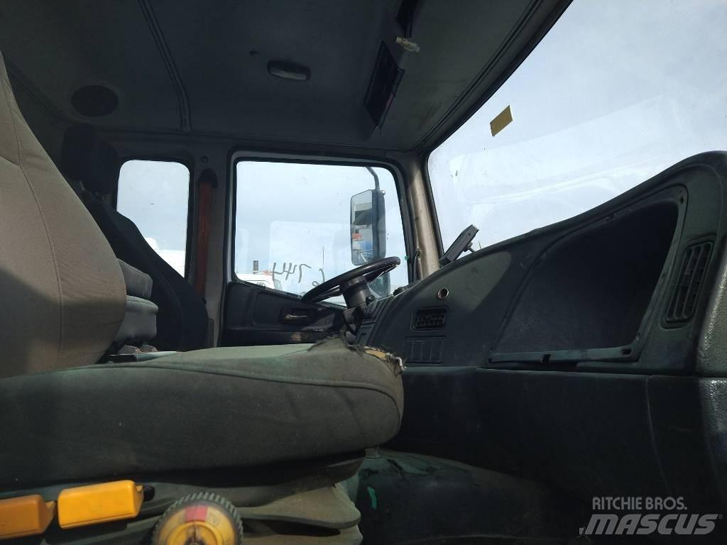 Autocar Xpert 垃圾车
