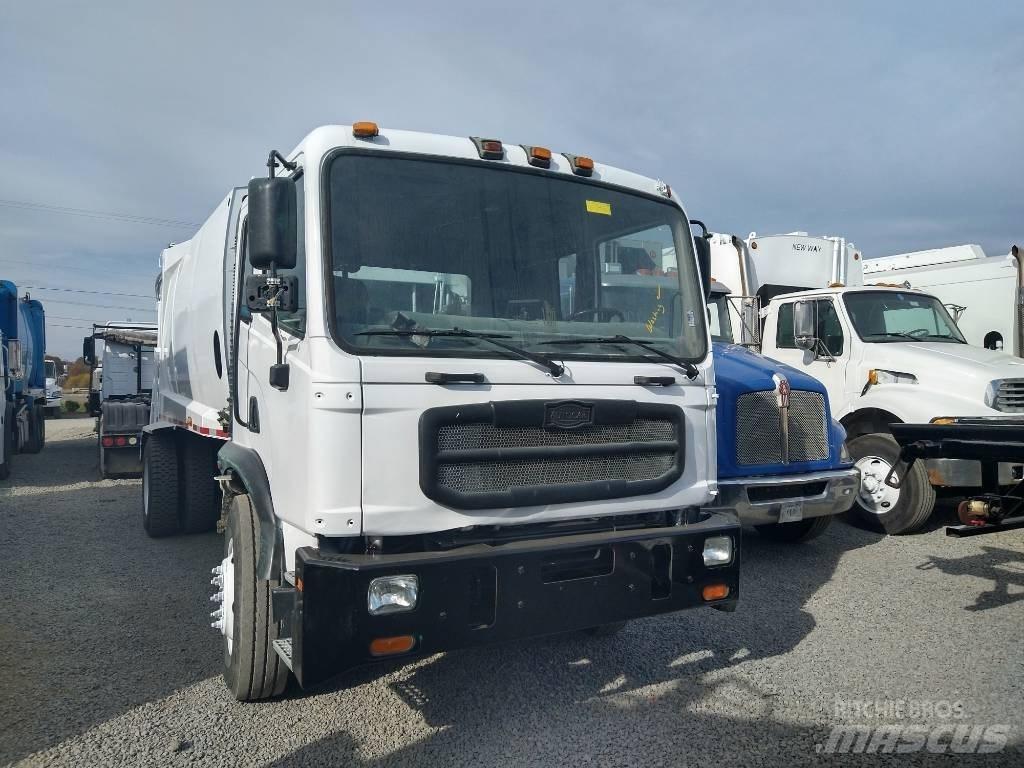 Autocar Xpert 垃圾车