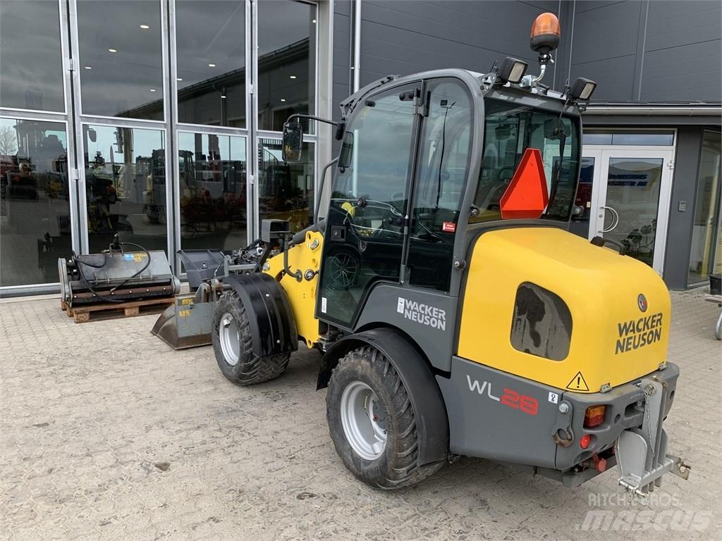Wacker Neuson WL 28 轮式装载机