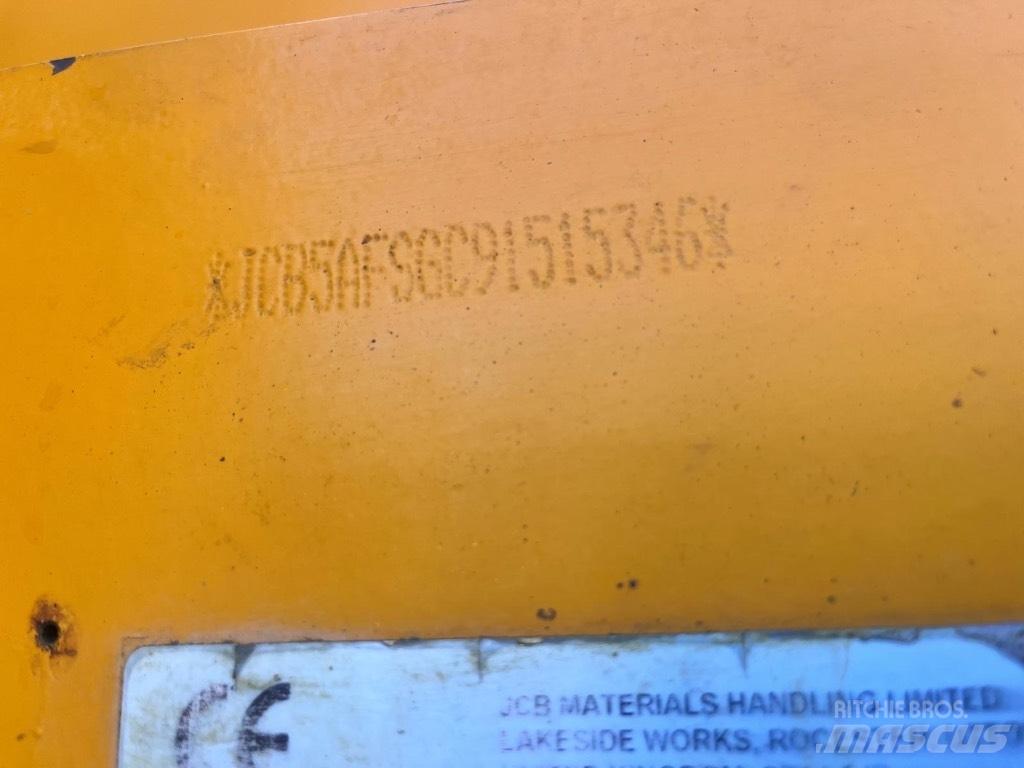 JCB 540-170 伸缩臂叉装车|叉装车