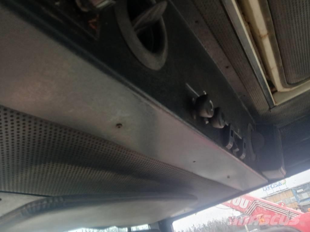 International 784 拖拉机/农用车