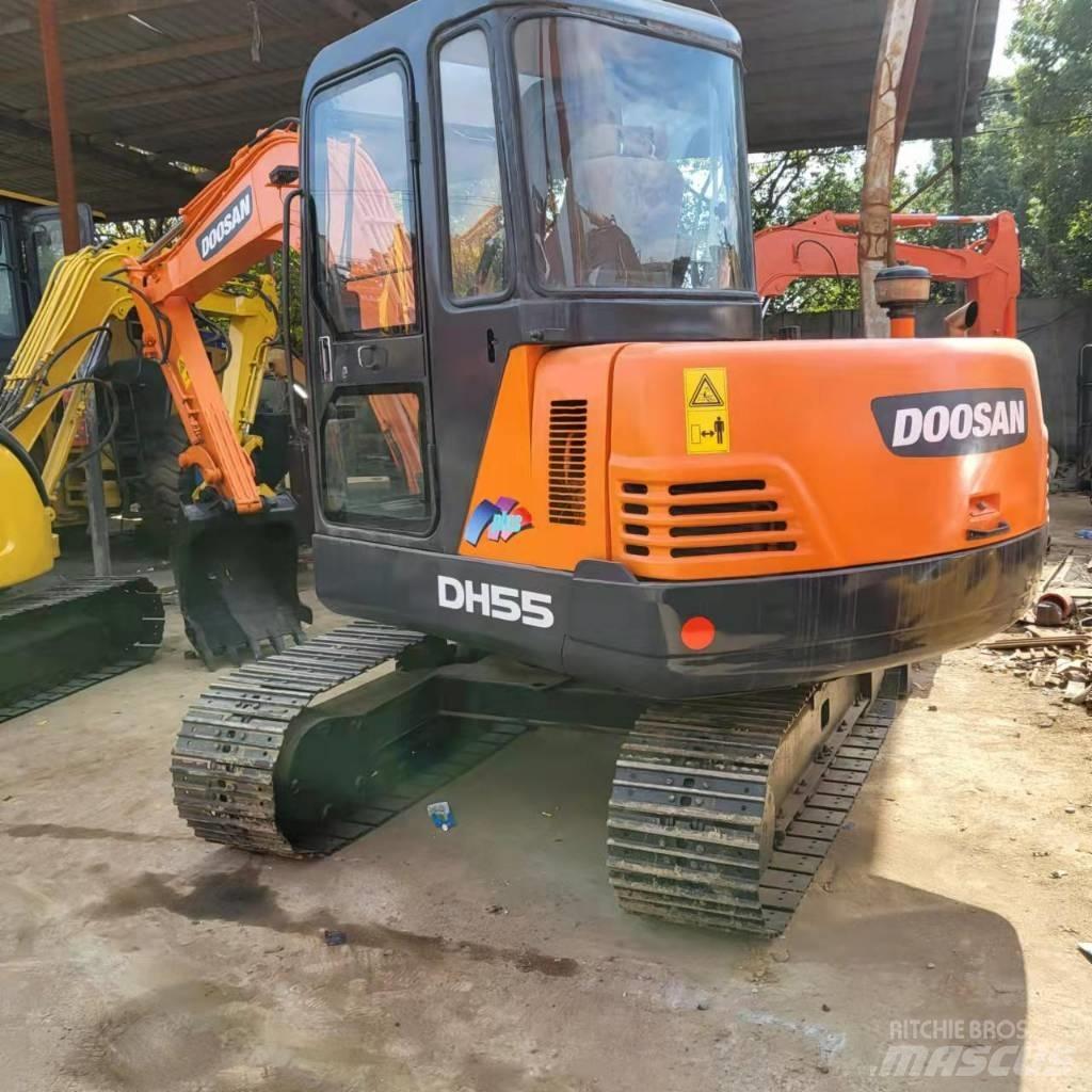 Doosan DH 55 小型挖掘机