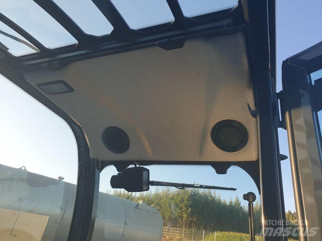 Bobcat TL30.60 电动叉车