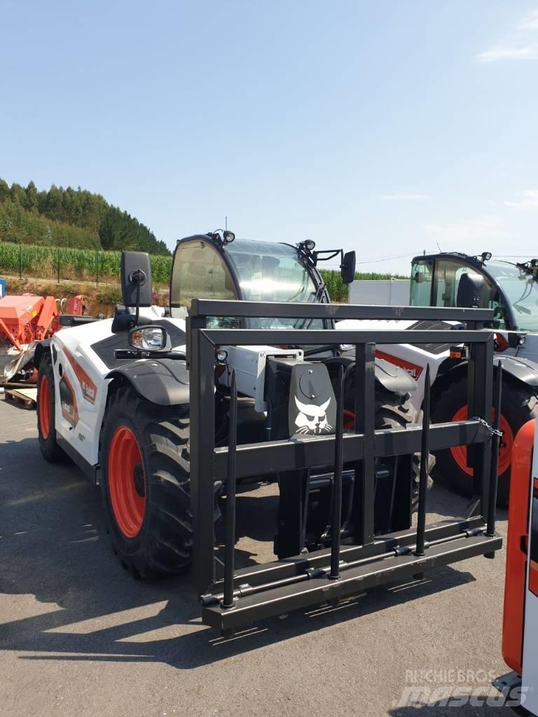 Bobcat TL30.60 电动叉车
