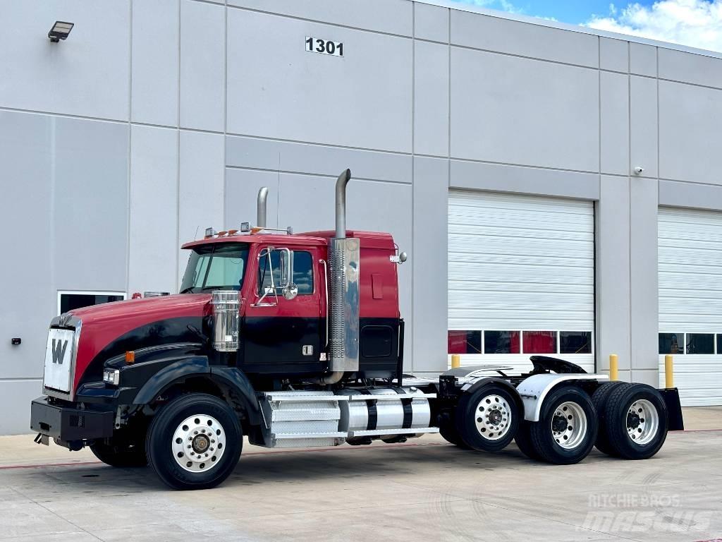 Western Star 4900 牵引车