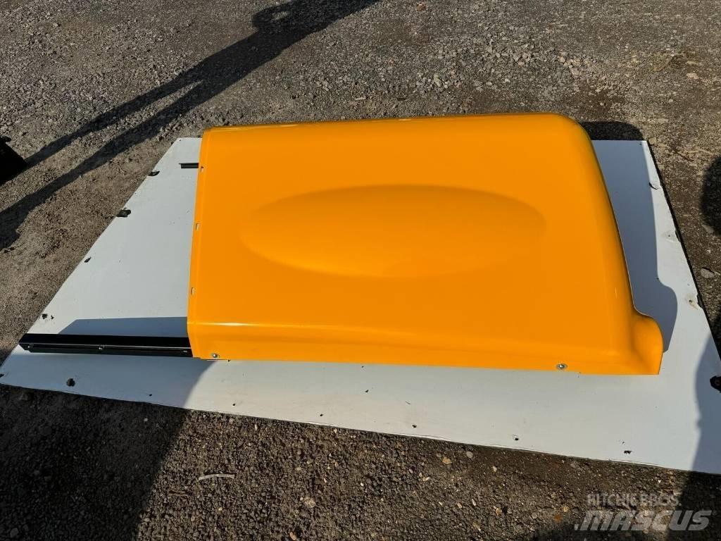 JCB ENGINE COVER 底盘和悬架