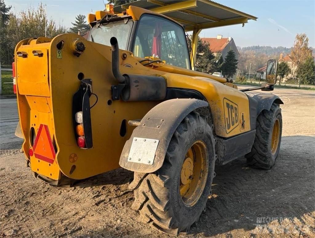 JCB 535-95 AGRI 电动叉车