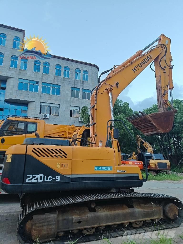 Hyundai R 220LC-9S 履带挖掘机