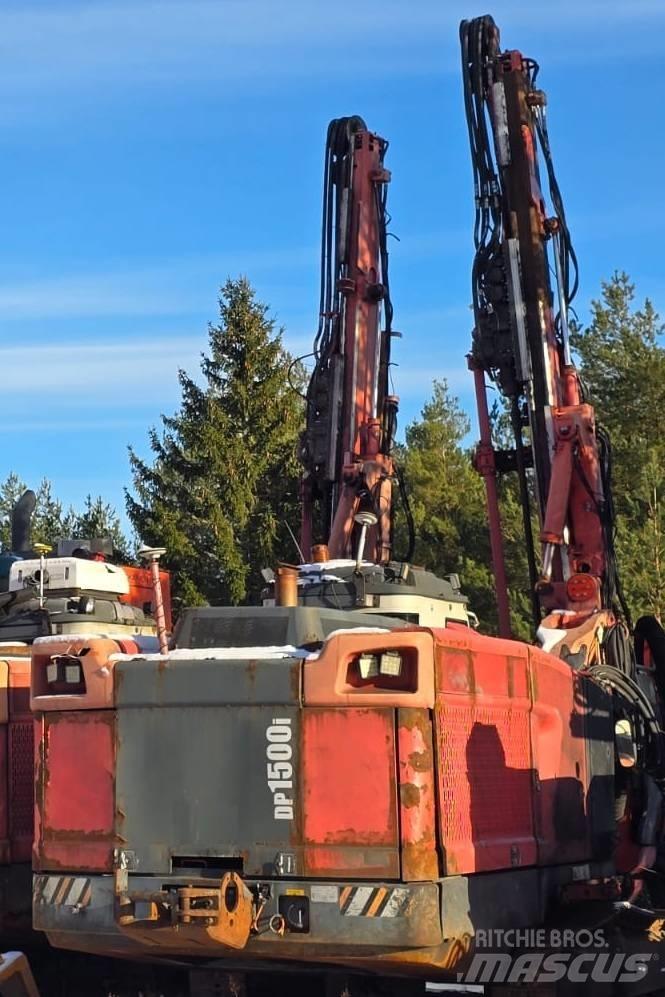 Sandvik DP 1500 i 隧道地下采矿钻机