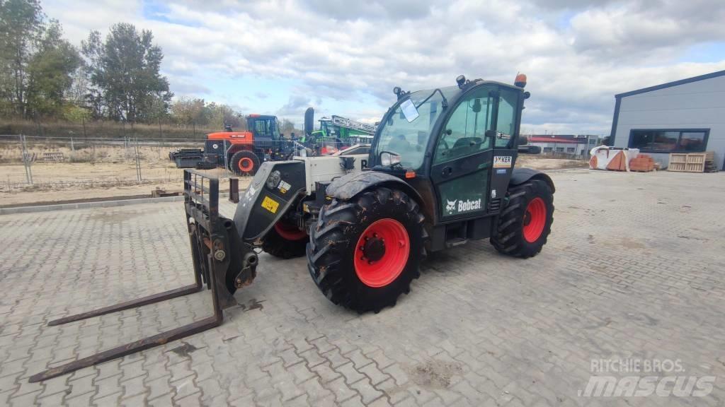 Bobcat TL 35.70 伸缩臂叉装车|叉装车